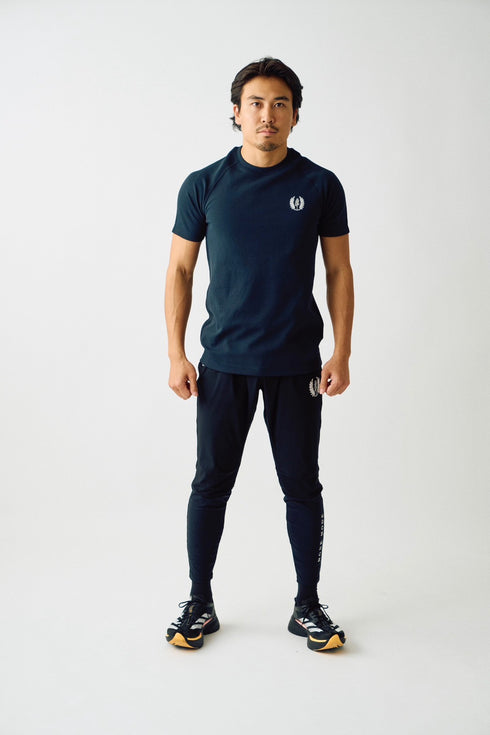 SPORTY SHORT T-SHIRT - Black